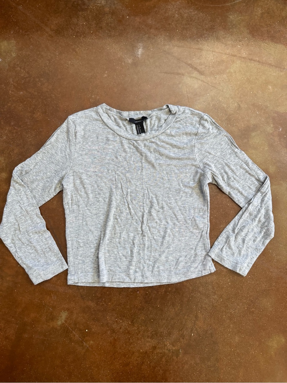 Forever 21 Heather Gray Long Sleeve Crop Top Women’s Small